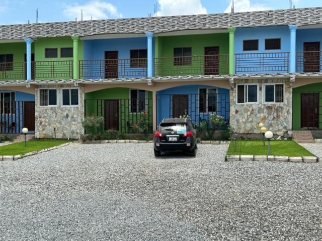 Oneworld Guesthouse & Events Centre Akkra Exterior foto
